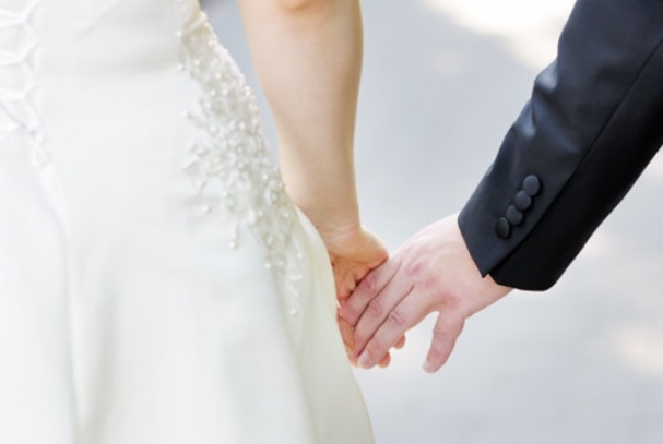 做梦脚让狗咬出血了